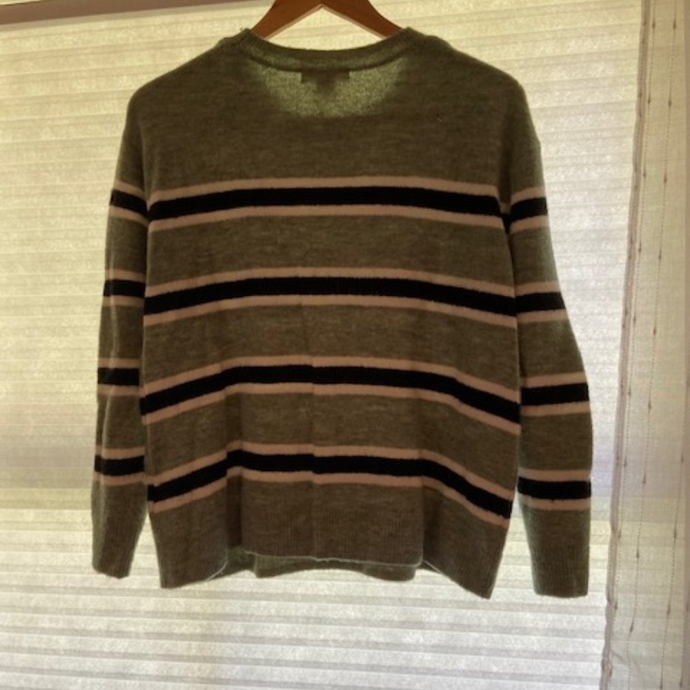 Sweater - Picture 2 of 2